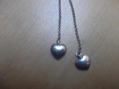 Retiazka so srdiečkami,