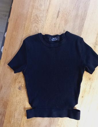 Vrúbkované tričko, bershka,36