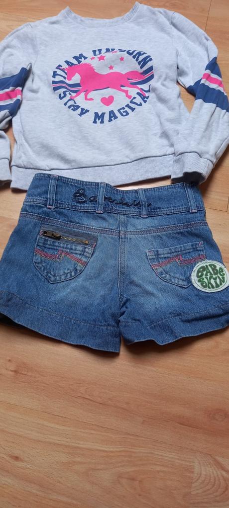 Unicorn mikina, 122–134