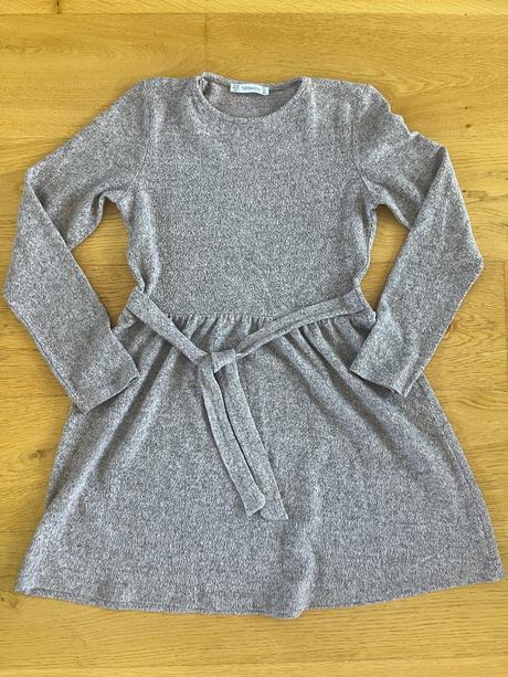 Dievcenske saty z jemneho upletu, terranova,164