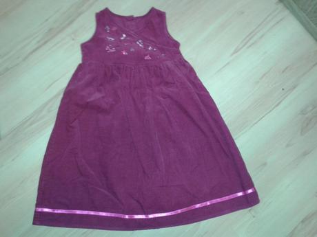 Menčestrové šatočky 110/116, 110