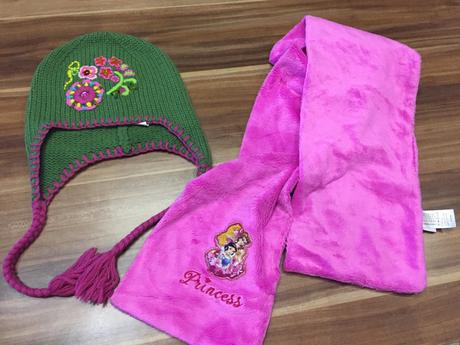 Ciapka a salik pre princeznicku, benetton,128