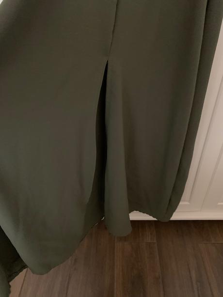 Spolocenske ale aj menej slavnostne saty, xl