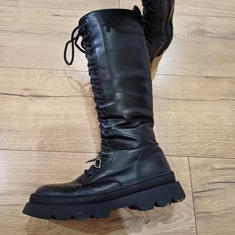 Vysoké topánky, 34