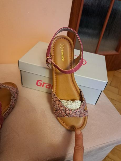 Krásne sandálky, graceland,35