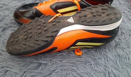 Tenisky so štuplikmi adidas, adidas,37