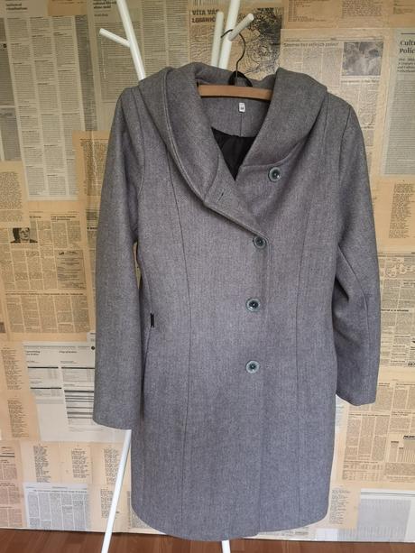 Zimný kabát s kapucňou, 38