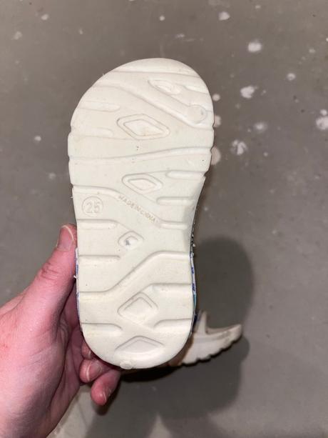 Chlapčenské sandále 25, 25