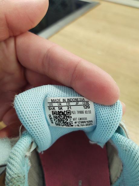 Topánočky na predaj, 