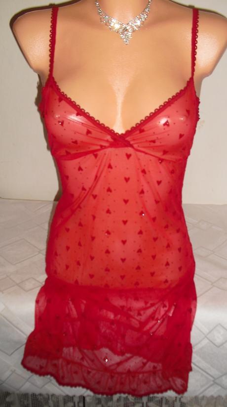 Srdieckova trblietava romanticka kosielka, s