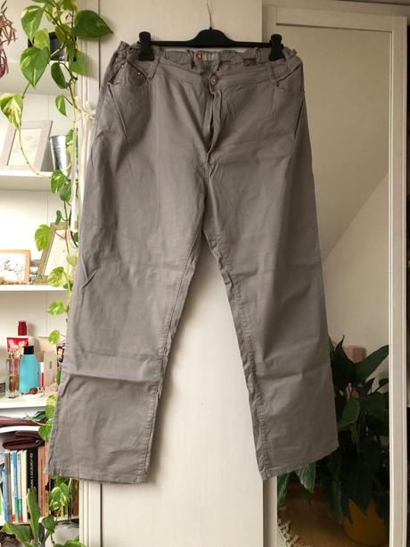 Šedé nohavice, xxl