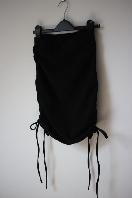 Nariasená sukňa, xs