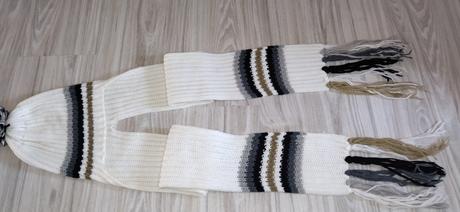 Čiapka spojena zo šálom, 152