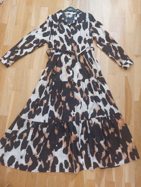 Šaty veľkosť uni, 