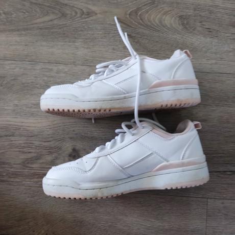 Botasky, deichmann,36