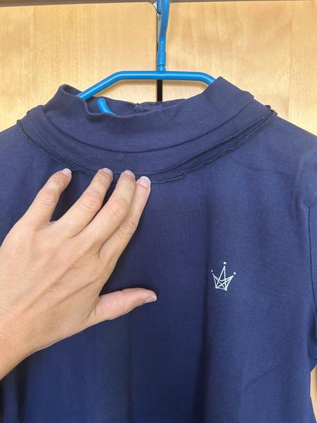 Tričko so stojačikom, 146