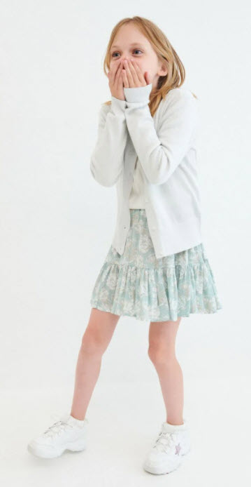 Dievcenska sukna reserved vel. 152, reserved,152