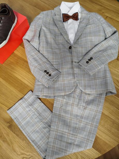 Oblek-komplet, 140