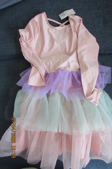 Krepove saty, h&m,134