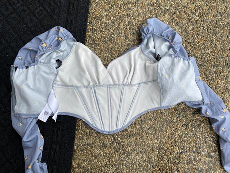 Korzetový top s nariasenými rukávmi, s