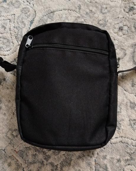 Dievčenská taštička l.o.l., 