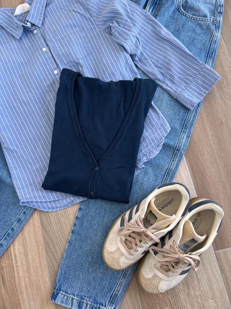 Modrý sveter, h&m,m