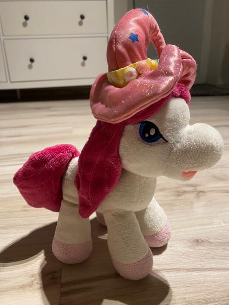 Filly krásny koník, veľmi pekný,