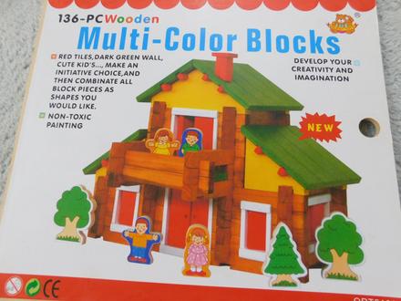 Drevena stavebnica - domček,