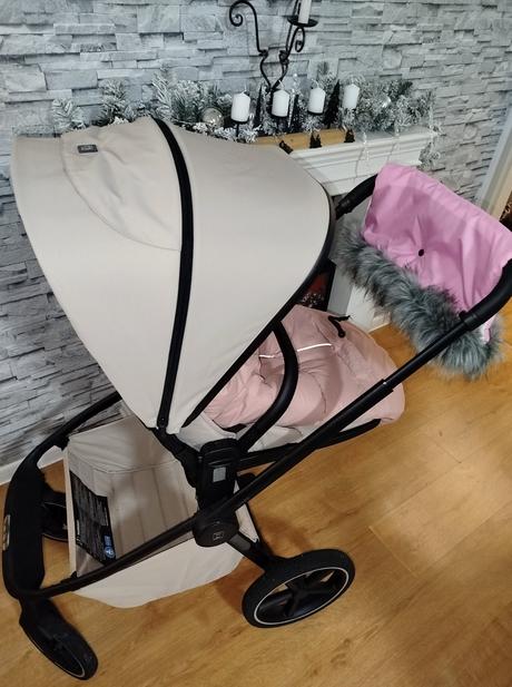 Teplučký huňaty rukávnik s kožušinkou,