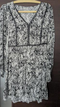 Šaty pestrofarebné, 34