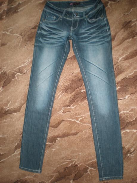 Tmavomodré rifle, 34