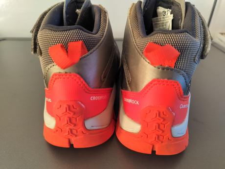 Outdoor nepremokavé topanky, quechua,31