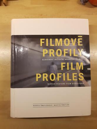 Kniha filmové profily,
