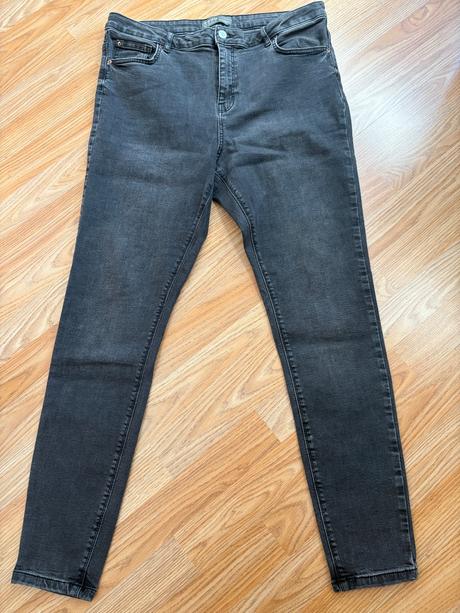 Sive skinny dzinsy, primark,46
