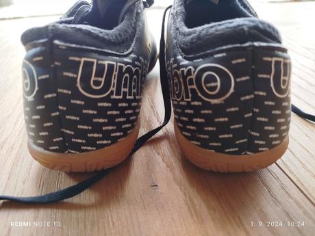 Halovky umbro, umbro,33