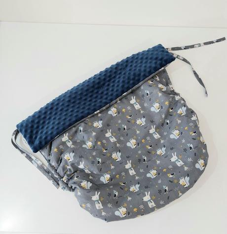 Nepadacia deka na kočík, 