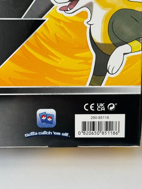 Pokemon boltund v box, 