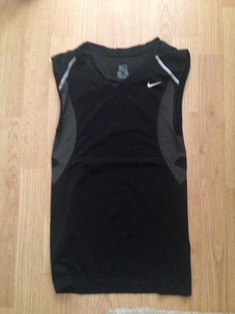 Elasticke tricko nike pro performance, l