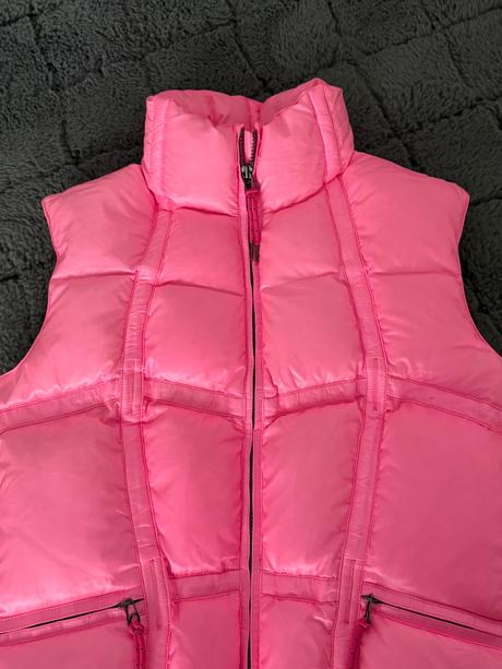 Teplá vesta jet set, s