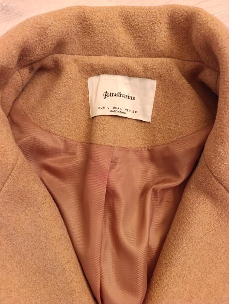 Pekný kabát, stradivarius,l