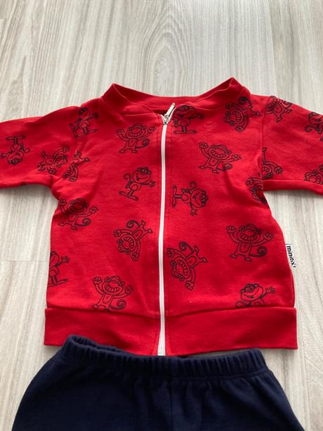 Tepláková súprava, 74