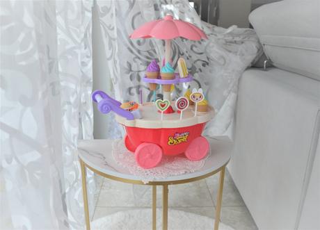 Zmrzlinársky vozík-kolotoč, 