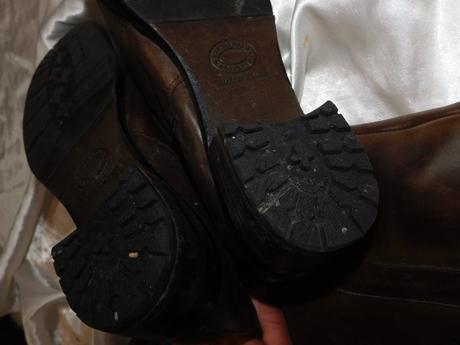 Lavorazione artigiana damske kožene čižmy, 38