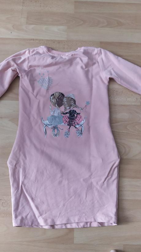 Veľ.122/128 mikinové šaty, 122