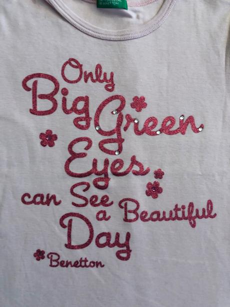 Tričko s nápisom, benetton,110