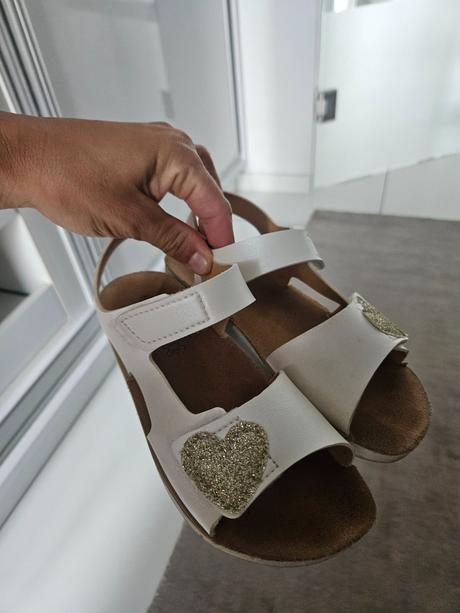 Dievcenske sandale 31 biele, 31