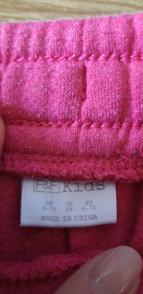 Dievcenske teplaky, reserved,128