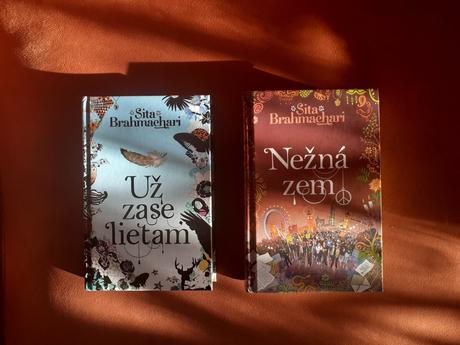 Knihy sita brahmachari, 