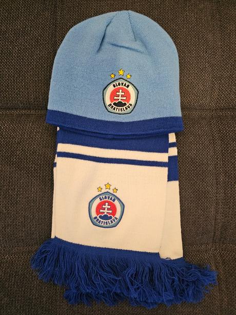 Čiapka a šál  - orig. šk slovan bratislava, kappa,m