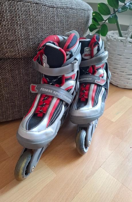 Kolieskové korčule, 41